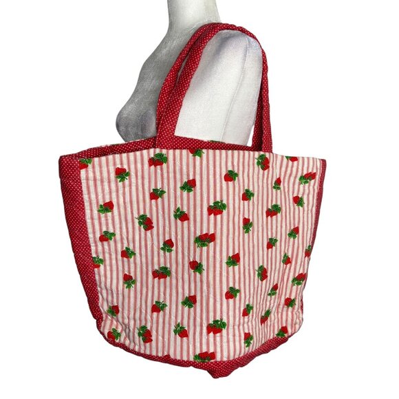 Handmade Quilted Strawberry Print Tote Bag Large Red Striped Inner Pockets - Picture 6 of 6